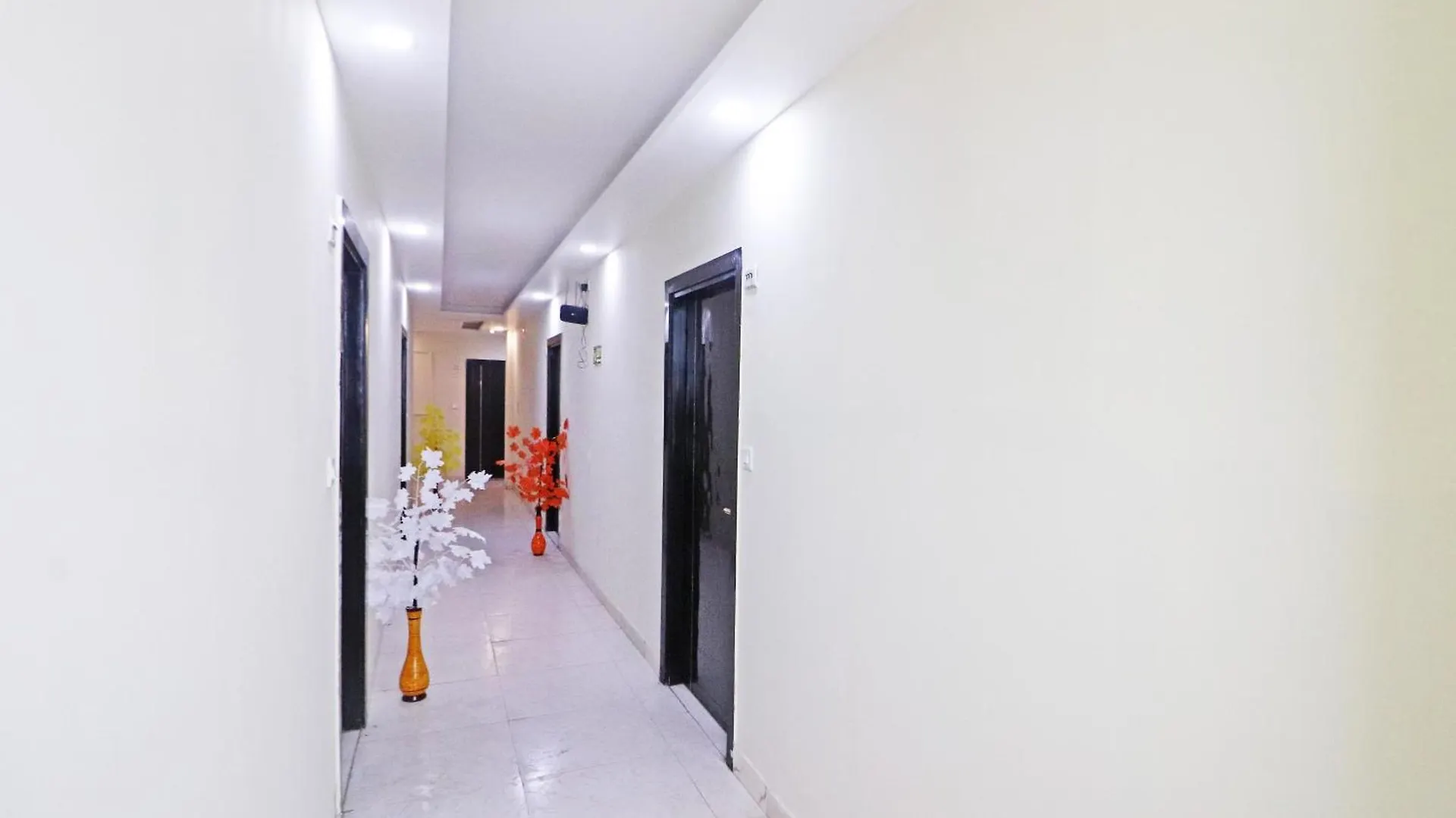 Hotel Qubic Near Igi Delhi Airport  New Delhi