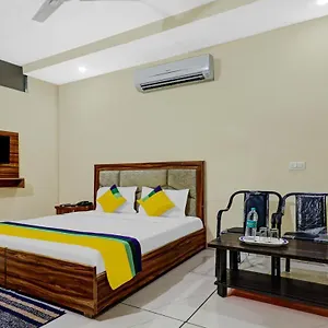 Itsy By Treebo - Sk Grand - Sector 80 Mohali Sohana