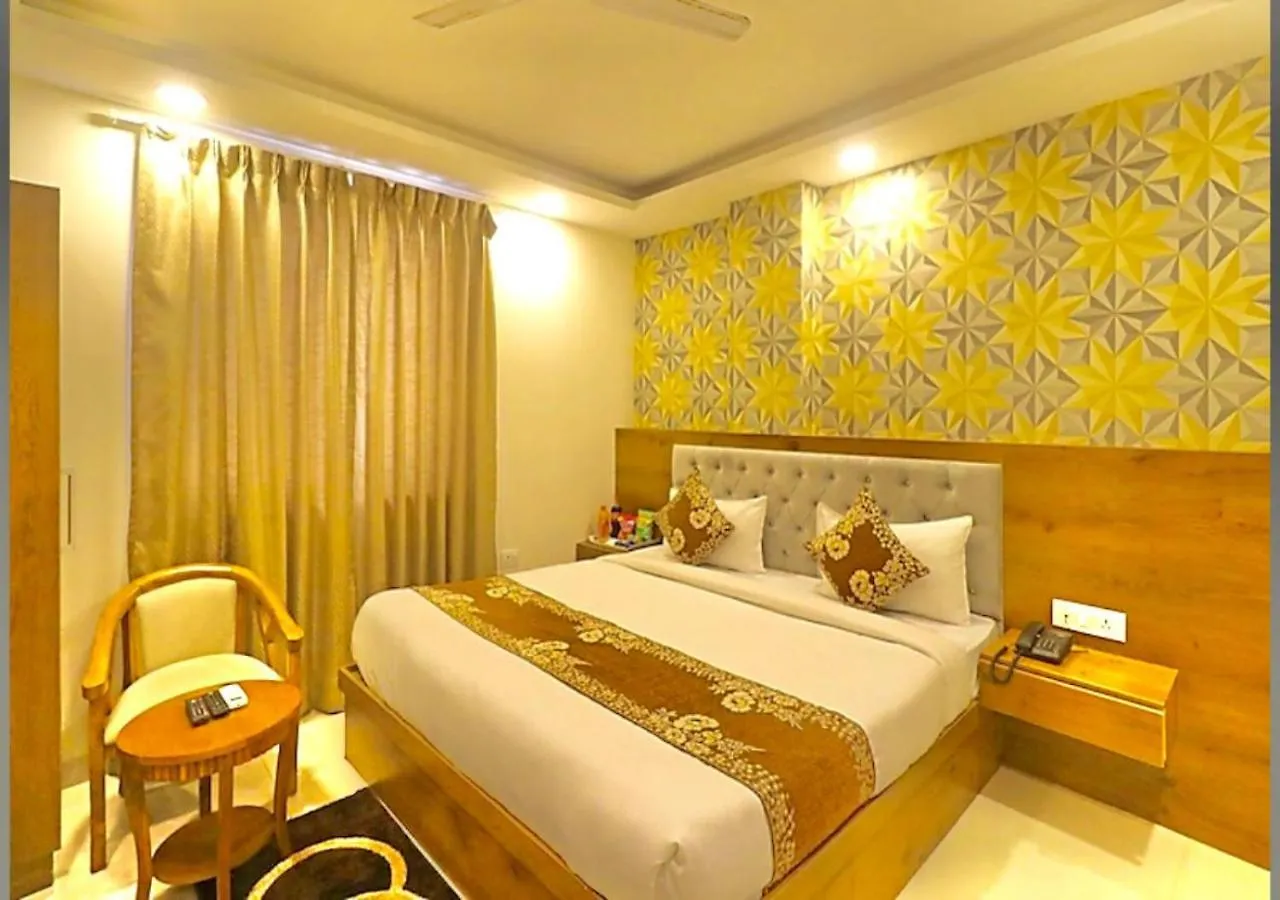 Hotel Qubic Near Igi Delhi Airport 3*, New Delhi