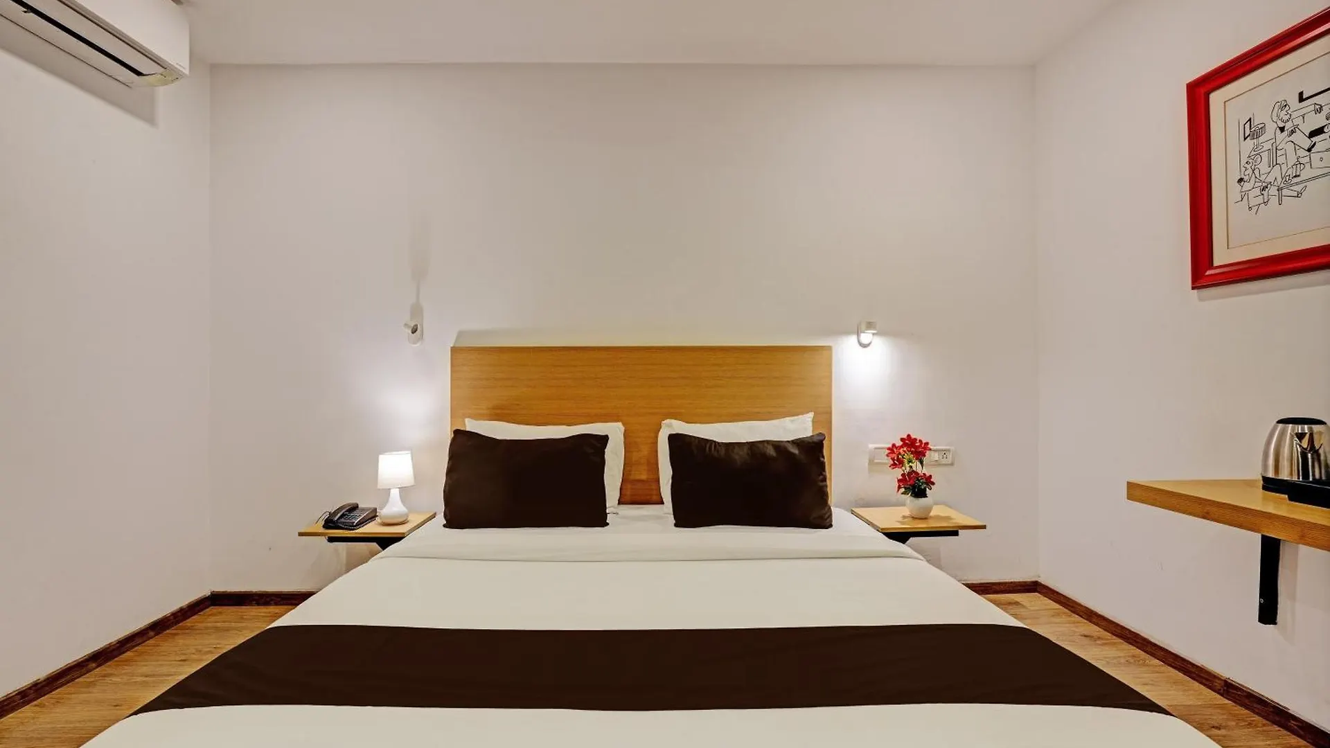 Hotel Qubic Near Igi Delhi Airport